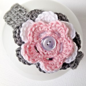 gray soft pink flower close